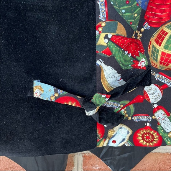 Vintage, Holiday, festive Christmas vest. Size Large - Picture 6 of 7